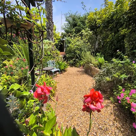 Casa Flora Garden *